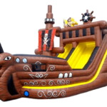 Château Gonflable Bateau Pirate - 02