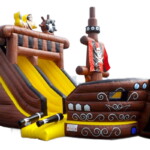 Château Gonflable Bateau Pirate - 05